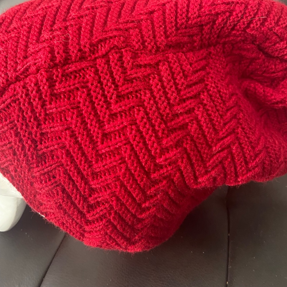 Beanie - Picture 3 of 4